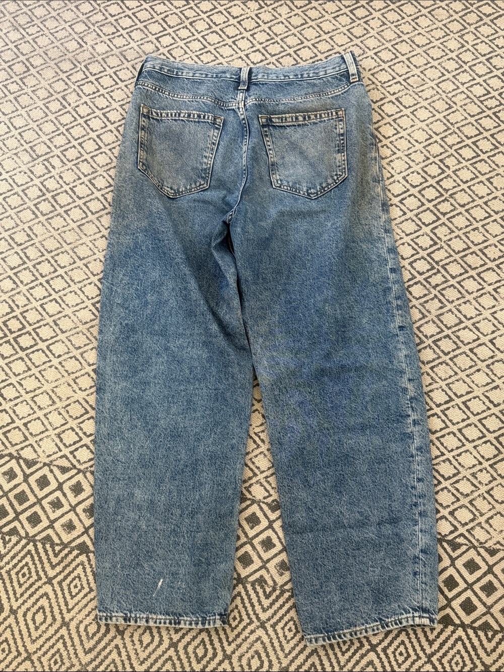 GAP asymmetrical wide leg Jeans - Picture 3 of 3